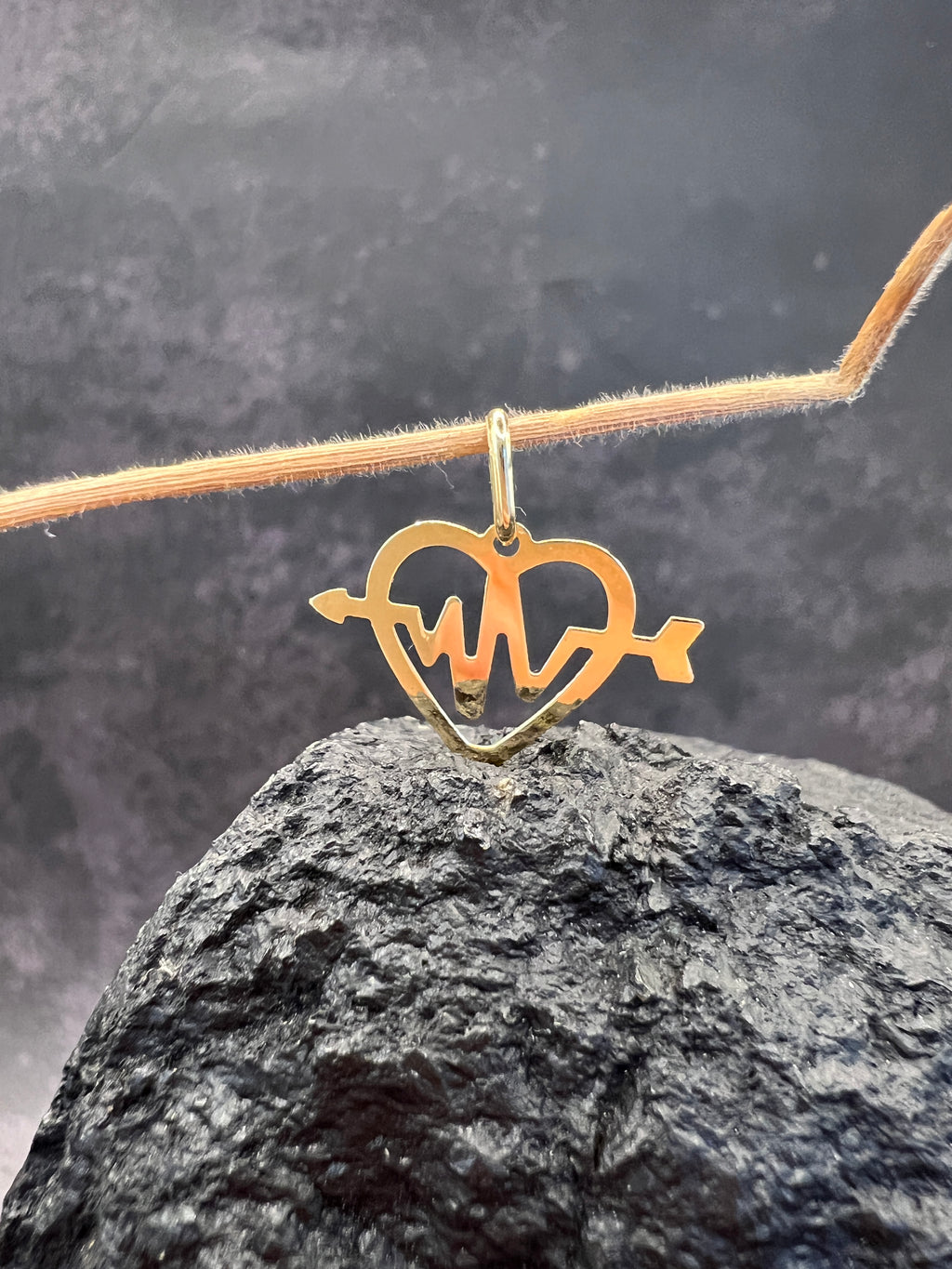Herzpfeil der Liebe · 585 Gold · Anhänger · Herz · beidseitig