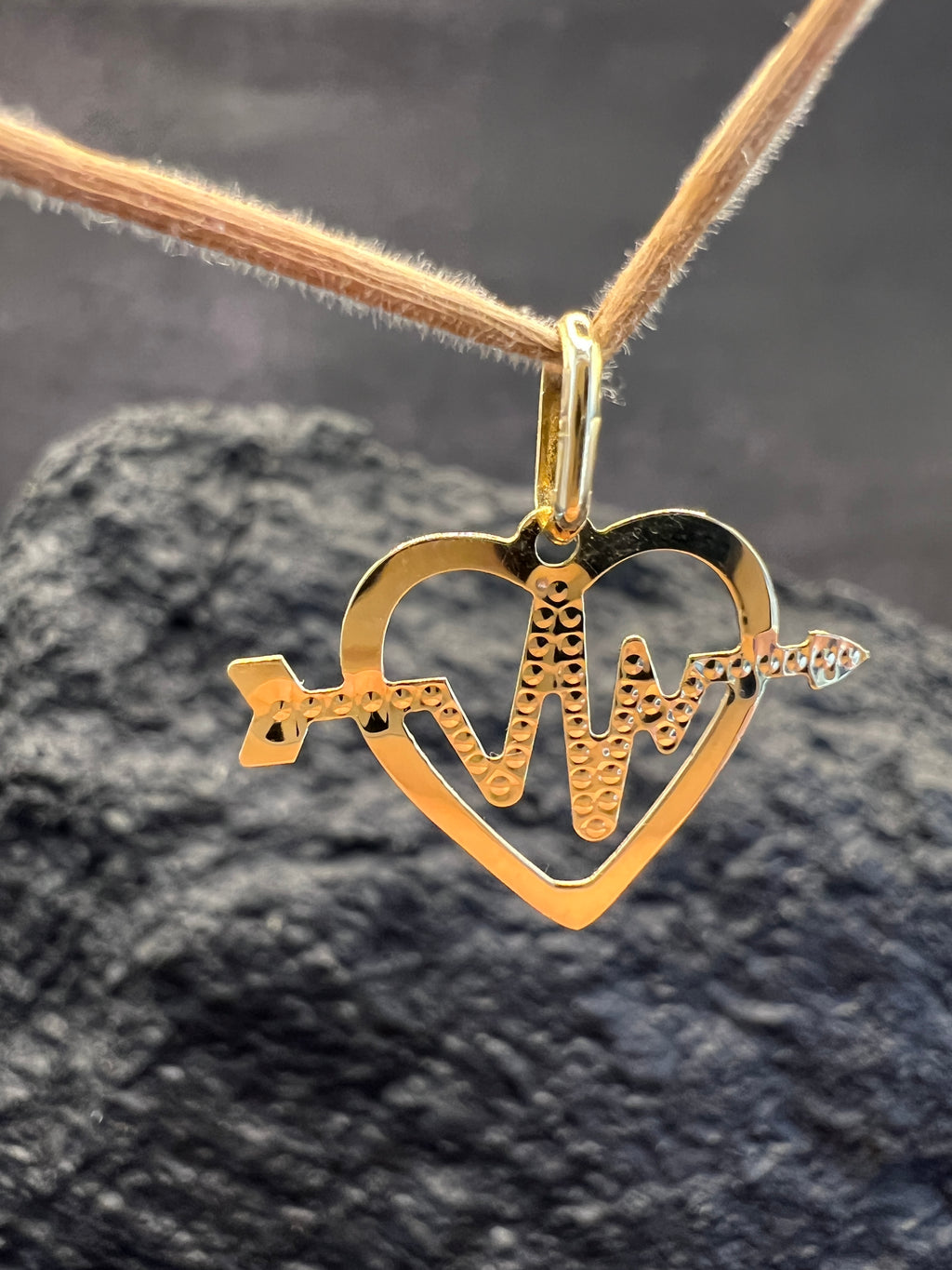 Herzpfeil der Liebe · 585 Gold · Anhänger · Herz · beidseitig
