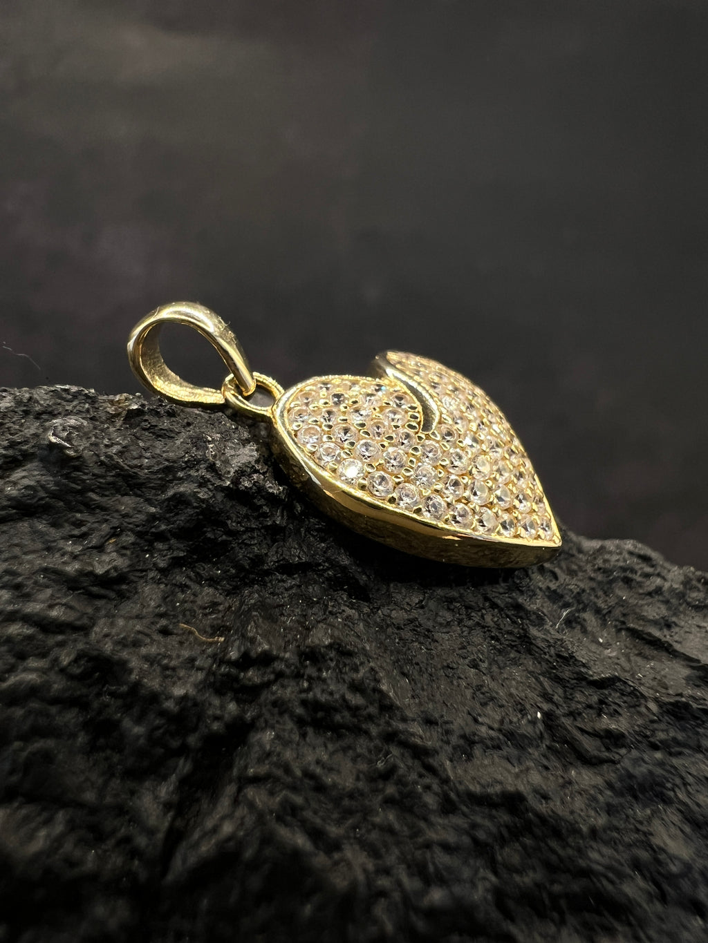585 Gold · Anhänger · Herzanhänger · Herzenswelle · weiße Zirkonia