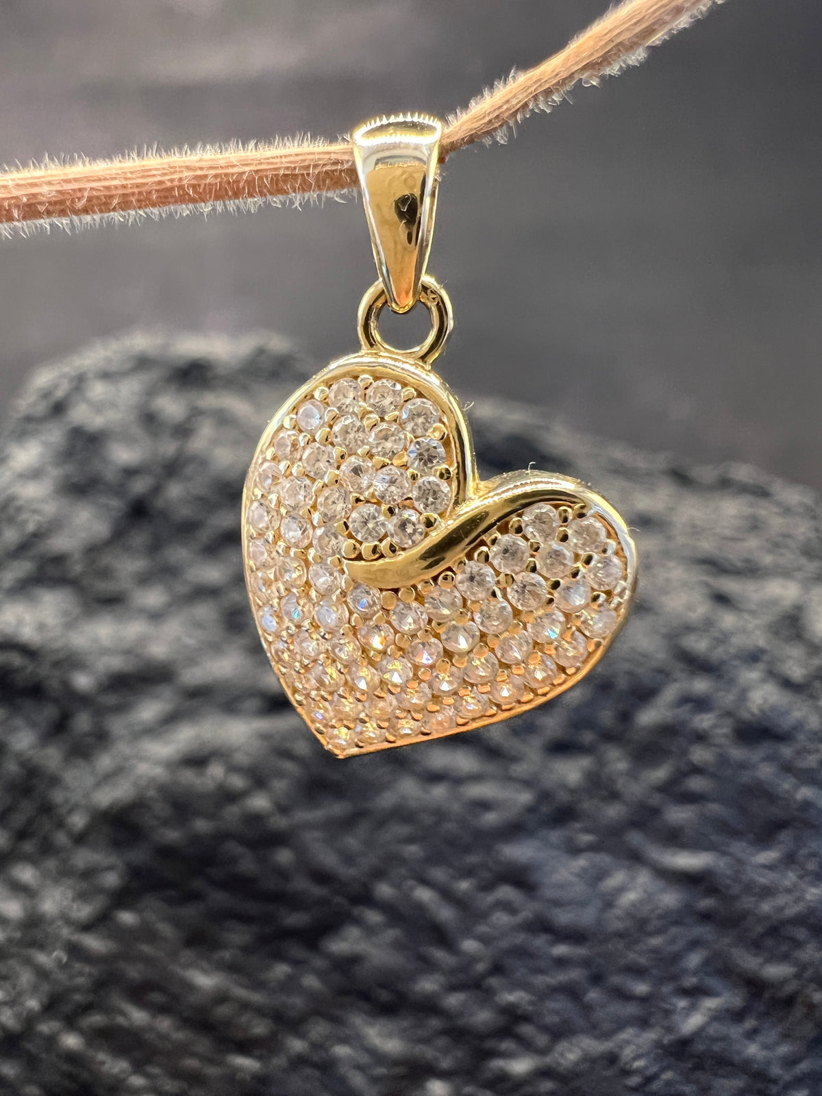 585 Gold · Anhänger · Herzanhänger · Herzenswelle · weiße Zirkonia