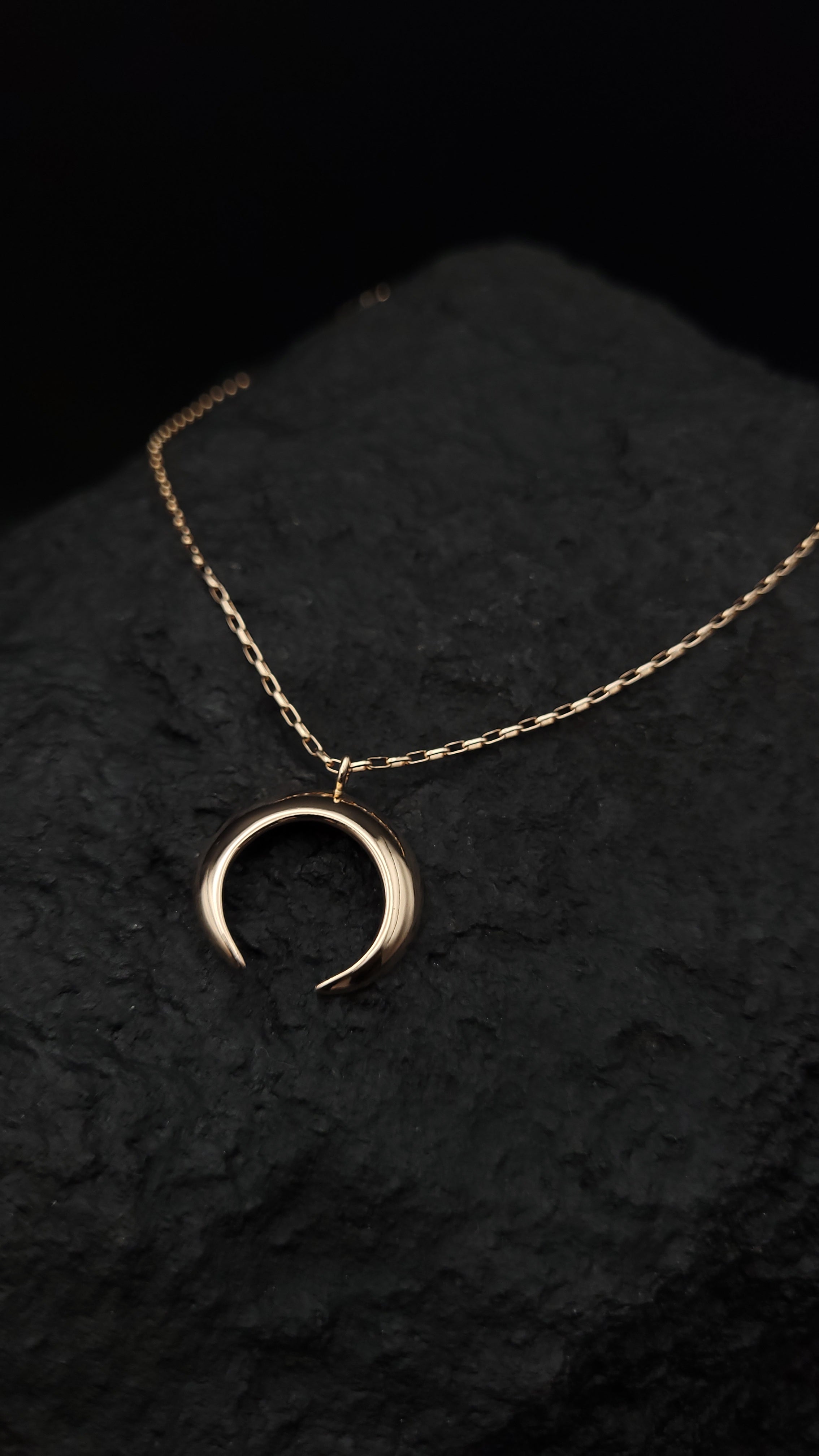 gr. Kollektion "Luna" · 925 Sterling Silber · Sichelmond · Symbolik