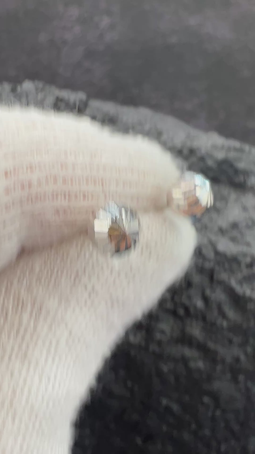 585 Weißgold · Kugeln · Sonnenschliff · Ohrstecker · unisex