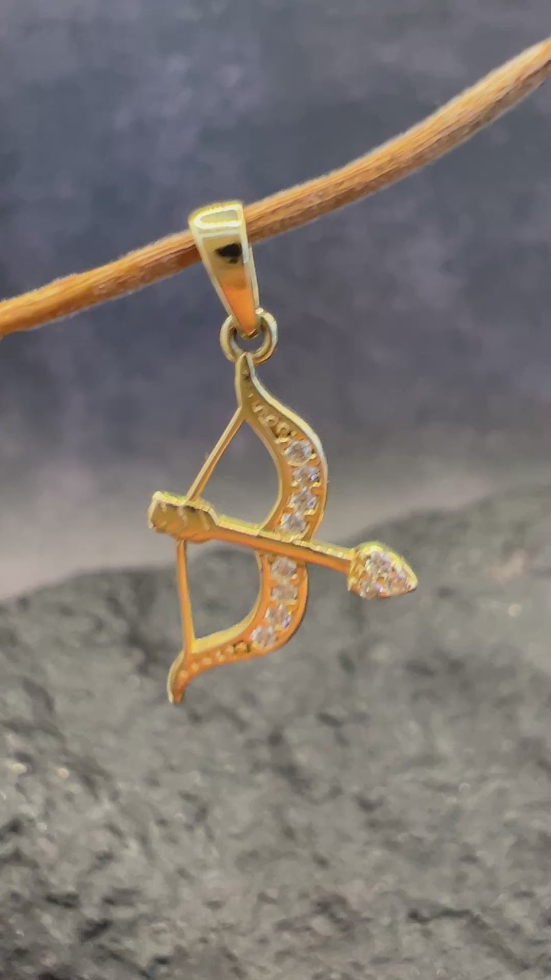 585 Gold Anhänger • Amor • 14 Karat • weiße Zirkonia