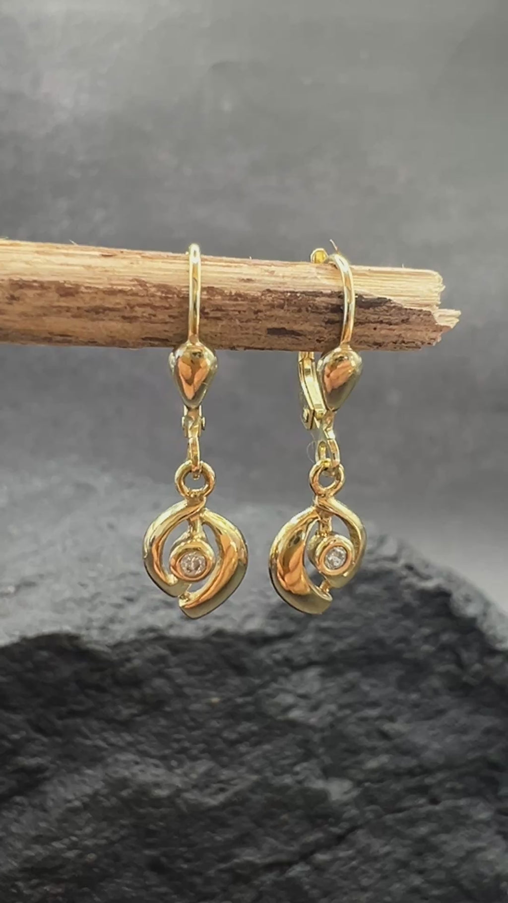 Damen Ohrhänger 333 Gelbgold · Zirkonia · Modern · Brisurverschluss