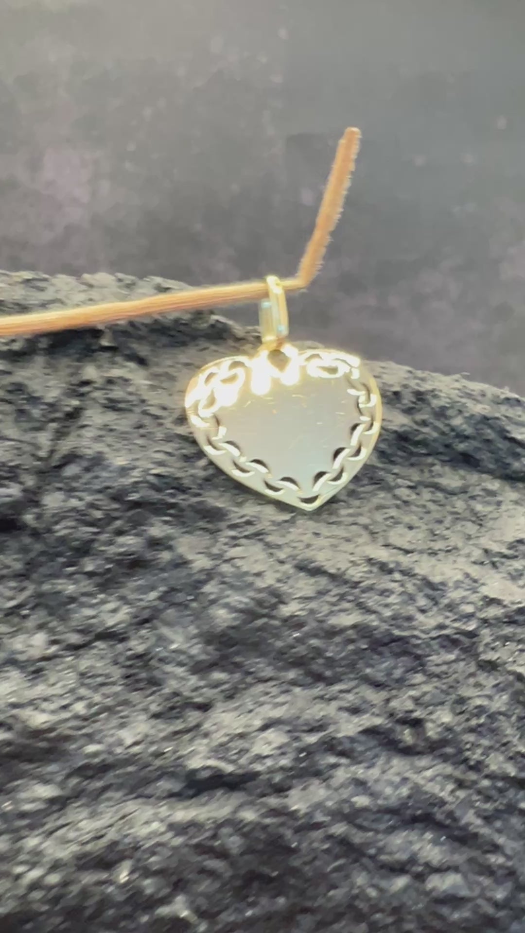 Persönliches Herz · 333 Gold Anhänger · Gelbgold · Gravur
