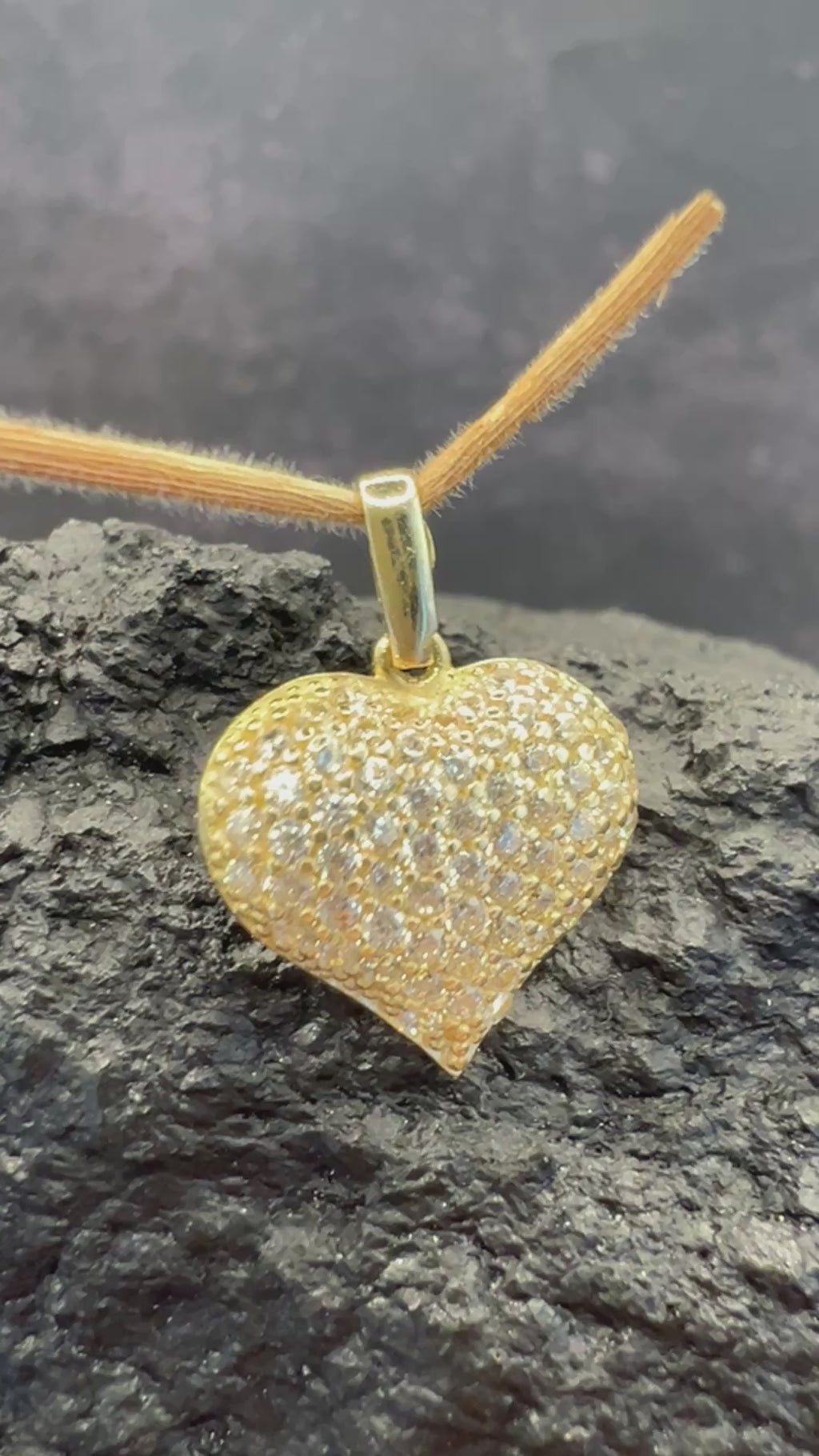 Herz voller Funkeln · 585 Gold Anhänger · Gelbgold · Zirkonia